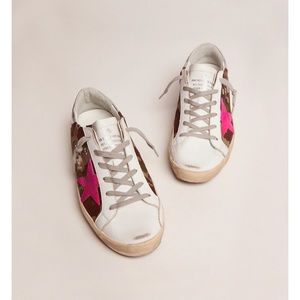 Golden Goose Super-Star sneakers with camouflage pattern and fuchsia star